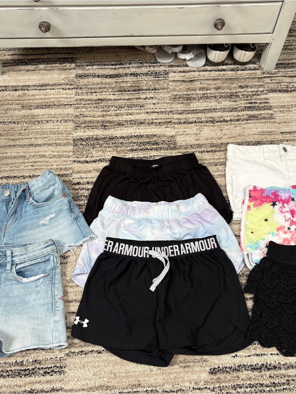 Girls size 8 shorts lot ( 8 pairs)